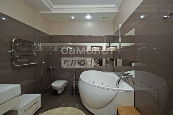 
  Продается 3-комн. квартира, 111.9 м², Шукшина ул, д. 9
. Фото 5.
