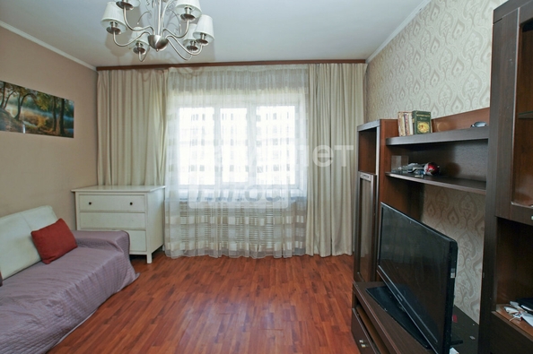 
  Продается 1-комн. квартира, 38.1 м², Герцена ул, д. 270
. Фото 3.