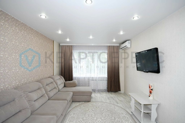 
  Продается 3-комн. квартира, 62.9 м², Омская ул, д. 158
. Фото 5.