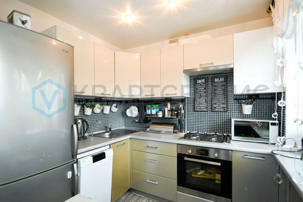 
  Продается 2-комн. квартира, 42.3 м², Всеволода Иванова ул, д. 20
. Фото 4.