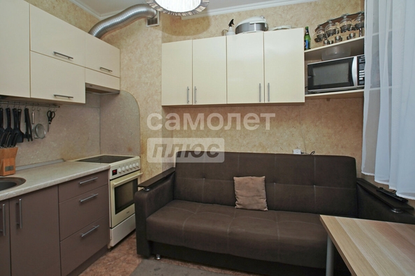
  Продается 1-комн. квартира, 40.3 м², Тарская ул, д. 261к1
. Фото 5.