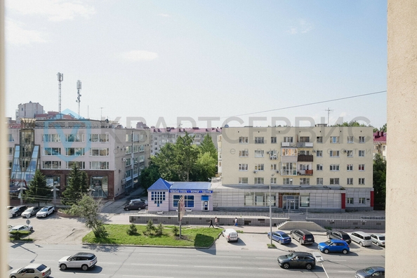 
  Продается 3-комн. квартира, 74.2 м², Масленникова ул, д. 9
. Фото 5.