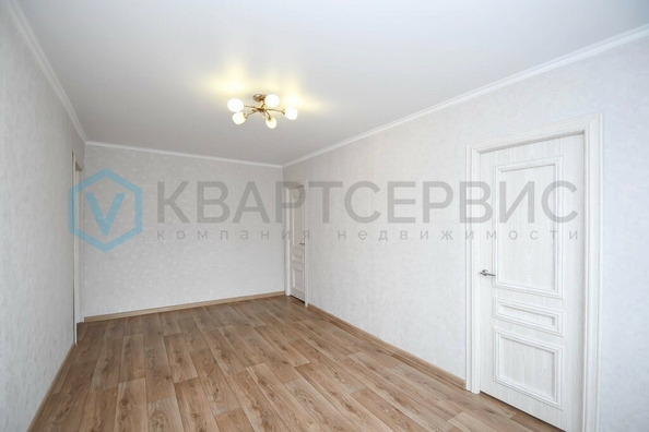 
  Продается 3-комн. квартира, 44.7 м², Космический пр-кт, д. 25
. Фото 1.