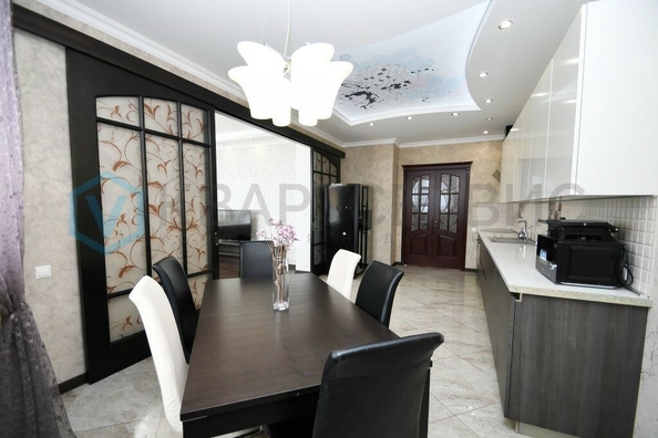 
  Продается 4-комн. квартира, 121 м², Кемеровская ул, д. 24
. Фото 1.