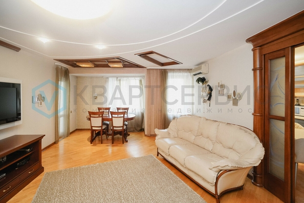 
  Продается 4-комн. квартира, 140.6 м², Маршала Жукова ул, д. 105
. Фото 4.
