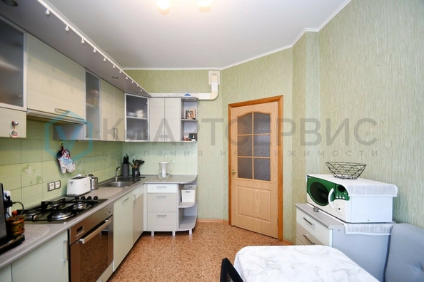 
  Продается 2-комн. квартира, 64.7 м², Комарова пр-кт, д. 19
. Фото 3.