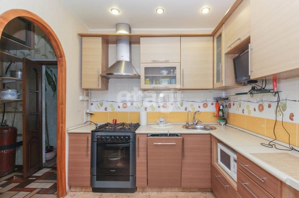 
  Продается 3-комн. квартира, 55.9 м², Академика Павлова ул, д. 8
. Фото 4.