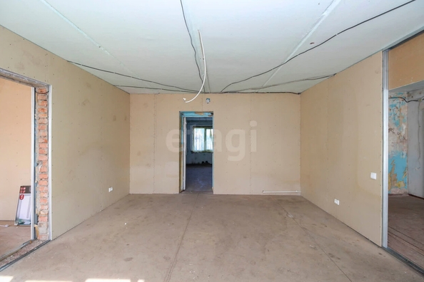 
  Продается 3-комн. квартира, 105.5 м², Советская ул, д. 5
. Фото 5.