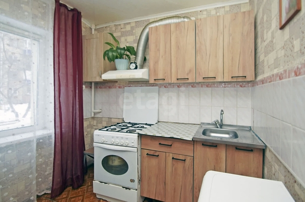 
  Продается 1-комн. квартира, 30.5 м², Молодогвардейская ул, д. 13
. Фото 4.