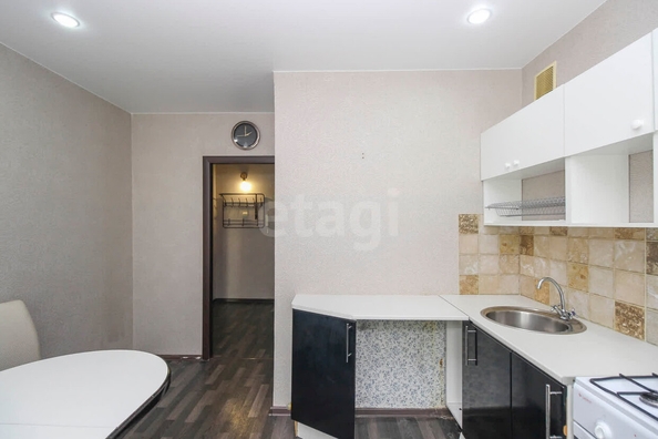 
  Продается 1-комн. квартира, 37.9 м², Конева ул, д. 32/2
. Фото 2.