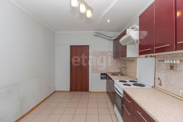 
  Продается 2-комн. квартира, 69.2 м², Звездная ул, д. 8к1
. Фото 2.