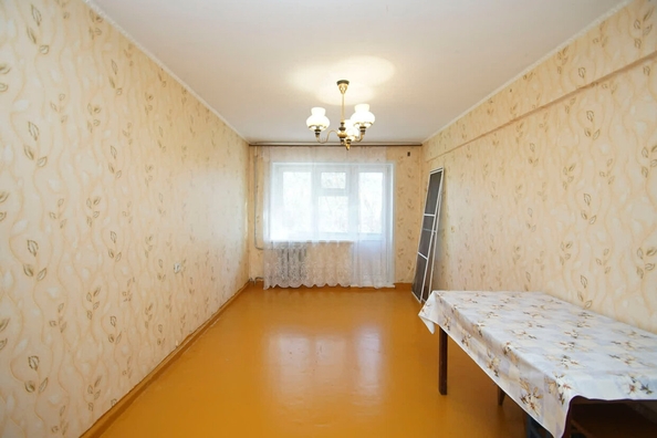 
  Продается 4-комн. квартира, 75.2 м², Романенко ул, д. 10
. Фото 4.