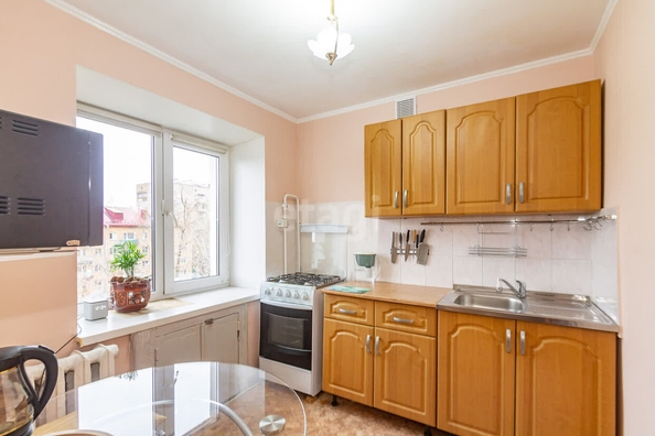 
  Продается 2-комн. квартира, 43 м², Петухова б-р, д. 5
. Фото 3.