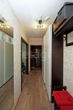 
  Продается 3-комн. квартира, 63.7 м², Омская ул, д. 127
. Фото 2.
