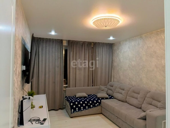 
  Продается 2-комн. квартира, 46.1 м², Мира ул, д. 1
. Фото 2.