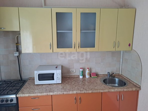 
  Продается 1-комн. квартира, 38 м², Космический пр-кт, д. 109
. Фото 4.