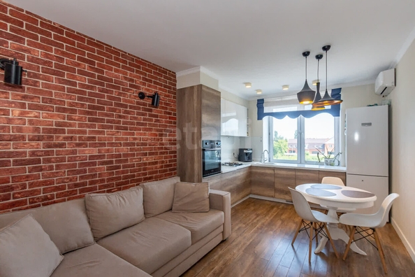 
  Продается 2-комн. квартира, 77 м², Булгакова ул, д. 4
. Фото 5.
