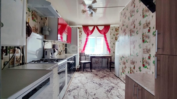 
  Продается дом, 64 м², Омск
. Фото 3.
