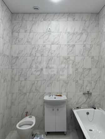 
  Продается дом, 100 м², Омск
. Фото 1.
