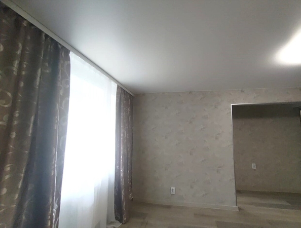 
  Продается 2-комн. квартира, 42.3 м², Космический пр-кт, д. 3
. Фото 3.