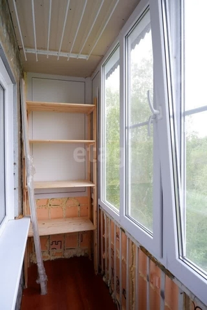 
  Продается 3-комн. квартира, 60 м², Калинина ул, д. 10
. Фото 2.
