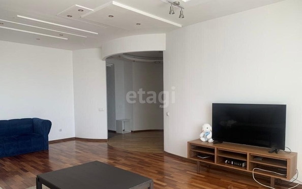 
  Продается 4-комн. квартира, 140 м², Лермонтова ул, д. 127/1
. Фото 1.