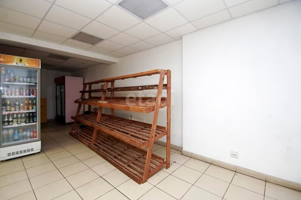 
  Сдается торговая площадь, 30 м², Худенко ул, д. 3
. Фото 3.