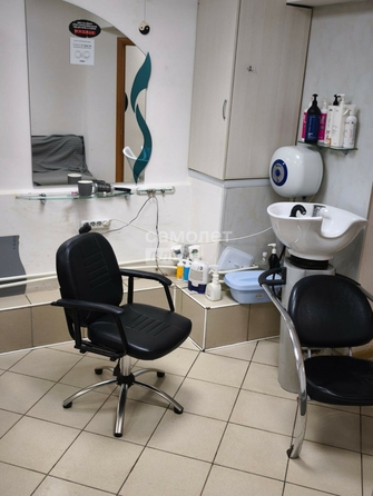 
  Продается универсальное помещение, 32.7 м², Перелета ул, д. 20
. Фото 2.