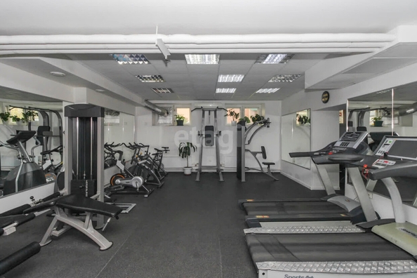 
  Продается универсальное помещение, 295 м², Перелета ул, д. 26
. Фото 3.