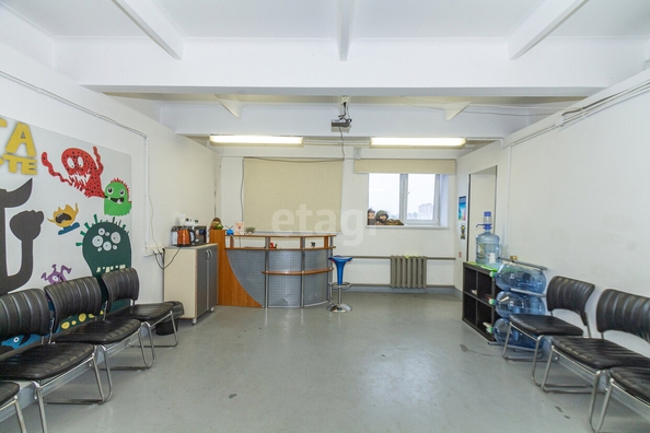 
  Продается универсальное помещение, 273.4 м², Карла Маркса пр-кт, д. 18к22
. Фото 3.