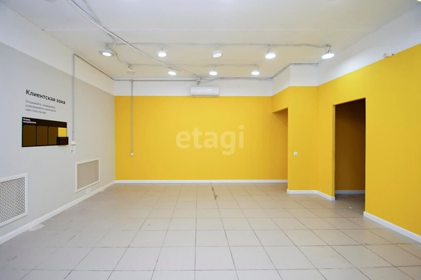 
  Продается универсальное помещение, 47 м², Шукшина ул, д. 3
. Фото 3.