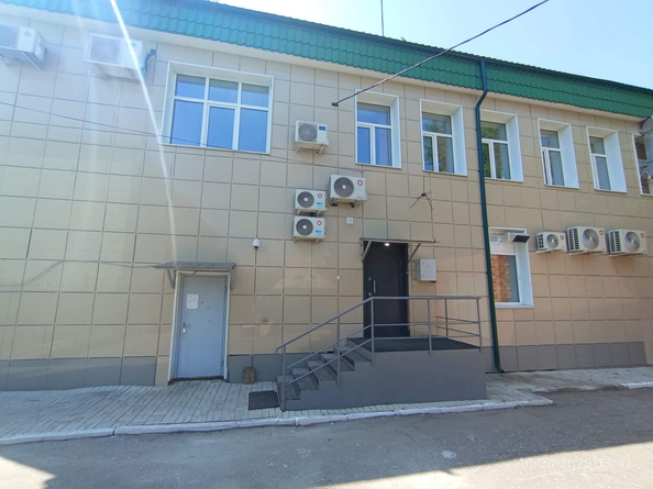 
  Продается офис, 551.7 м², Конева ул
. Фото 2.