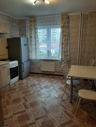
  Сдается 2-комн. квартира, 64 м², Туполева ул
. Фото 7.
