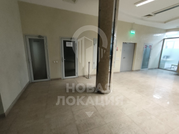 
  Сдается универсальное помещение, 370 м², Красный Путь ул, д. 111
. Фото 21.