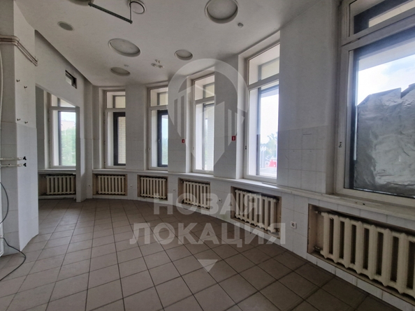 
  Сдается универсальное помещение, 720 м², Красный Путь ул, д. 111
. Фото 8.