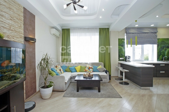 
  Продается 3-комн. квартира, 126.8 м², 10 лет Октября ул, д. 70
. Фото 3.