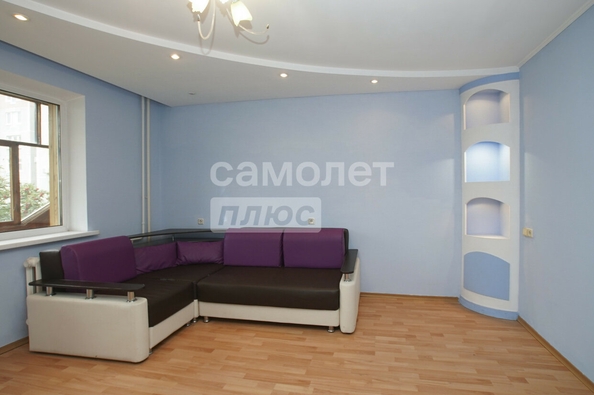 
  Продается 1-комн. квартира, 49.4 м², Арнольда Нейбута ул, д. 7
. Фото 2.