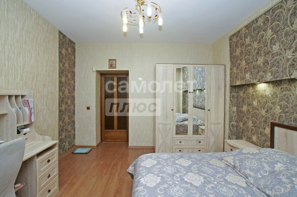 
  Продается 3-комн. квартира, 75.8 м², Коммунальная ул, д. 9/1
. Фото 2.