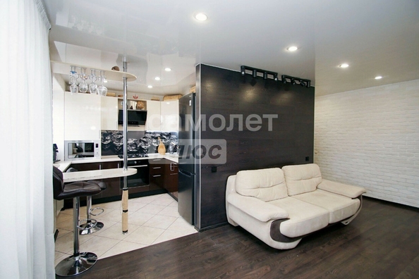 
  Продается 3-комн. квартира, 40.4 м², 22-го партсъезда, д. 15
. Фото 2.