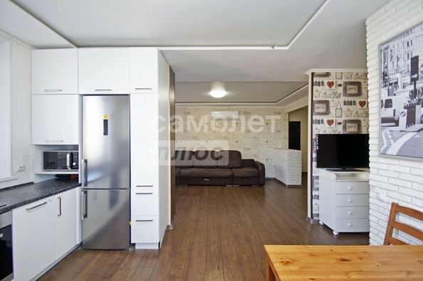
  Продается 2-комн. квартира, 63.1 м², ЖК Изумрудный берег, дом 1.1
. Фото 2.