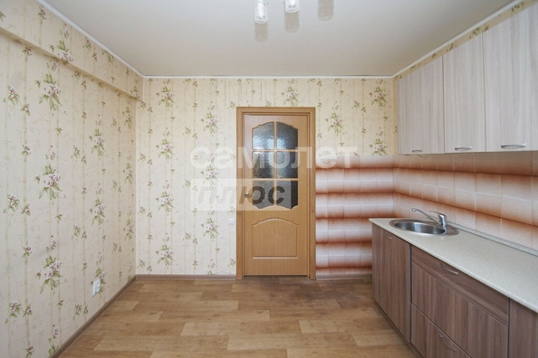 
  Продается 3-комн. квартира, 68.7 м², Ленинградская 2-я ул, д. 22/1
. Фото 3.