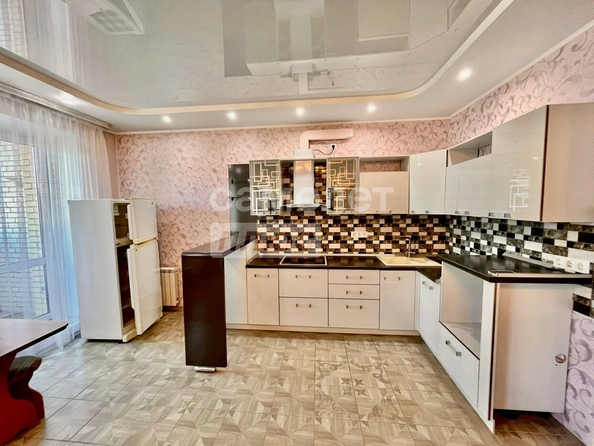 
  Продается 2-комн. квартира, 59.6 м², Перелета ул, д. 27
. Фото 3.