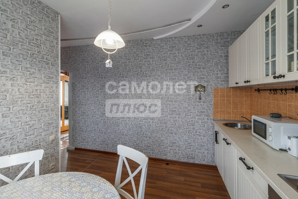 
  Продается дом, 82.5 м², Омск
. Фото 2.