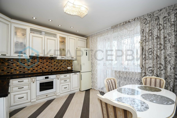 
  Продается 4-комн. квартира, 109.2 м², Сулеймана Стальского ул, д. 8/1
. Фото 5.