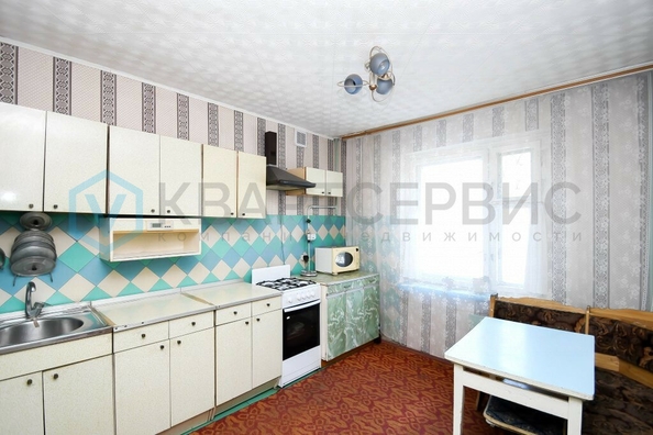 
  Продается 3-комн. квартира, 70.4 м², Попова ул, д. 11
. Фото 2.