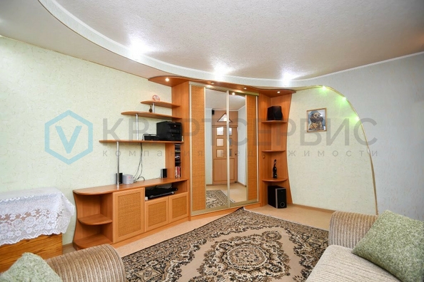 
  Продается 2-комн. квартира, 49.8 м², Линия 26-я ул, д. 85/1
. Фото 4.