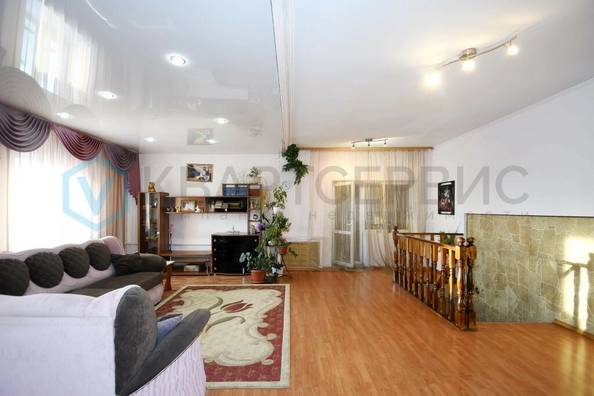 
  Продается дом, 265 м², Омск
. Фото 4.