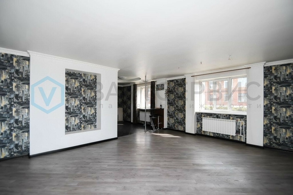 
  Продается дом, 225 м², Омск
. Фото 2.
