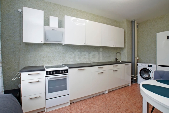 
  Продается 2-комн. квартира, 54.8 м², Космический пр-кт, д. 14Бк7
. Фото 2.