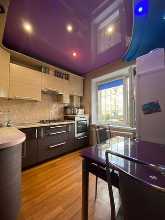 
  Продается 2-комн. квартира, 47.7 м², Братская ул, д. 21А
. Фото 4.